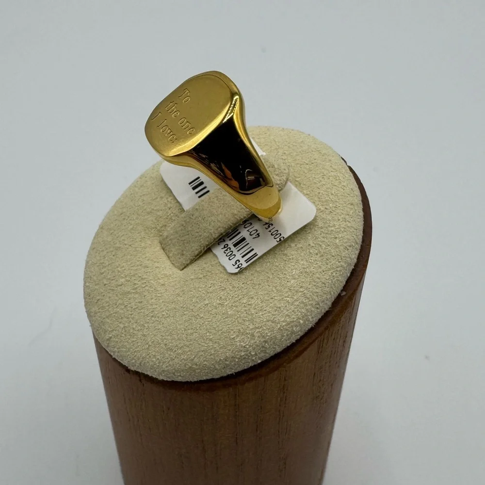14k “To the One I Love” Signet Ring - Picture 4 of 6